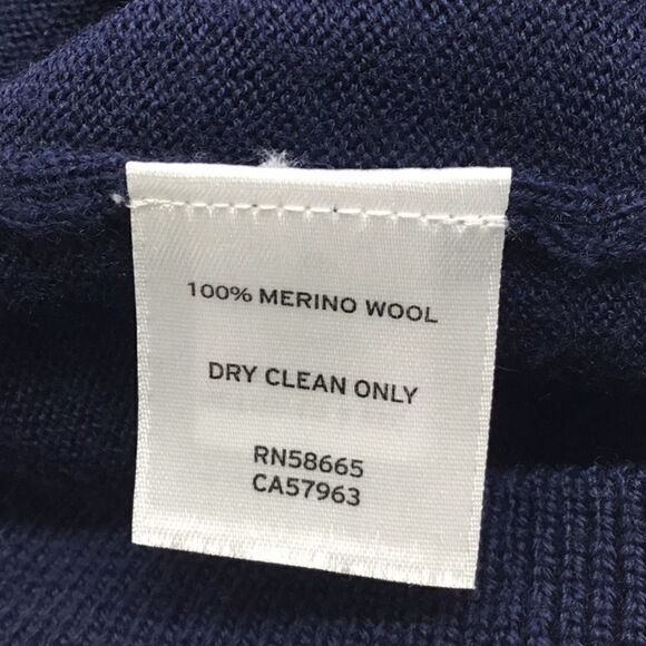 John W. Nordstrom Merino Wool V-Neck Sweater (F12) - Picture 7 of 7